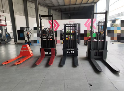 影響電動(dòng)堆高車效率的因素.jpg